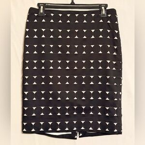 White House Black Market Black Circular-Stripe Pencil Skirt Size 4